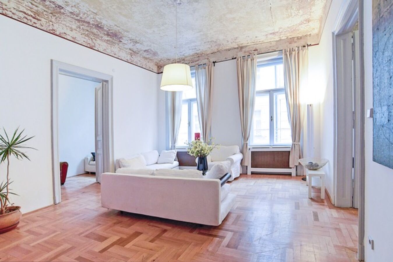 Nyár utca heritage flat